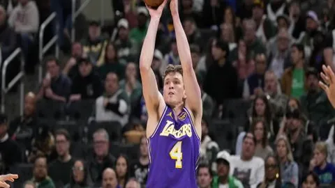 东契奇全面爆发，砍下32分10板7助，詹姆斯高效贡献25分9板5助，胜利曙光乍现